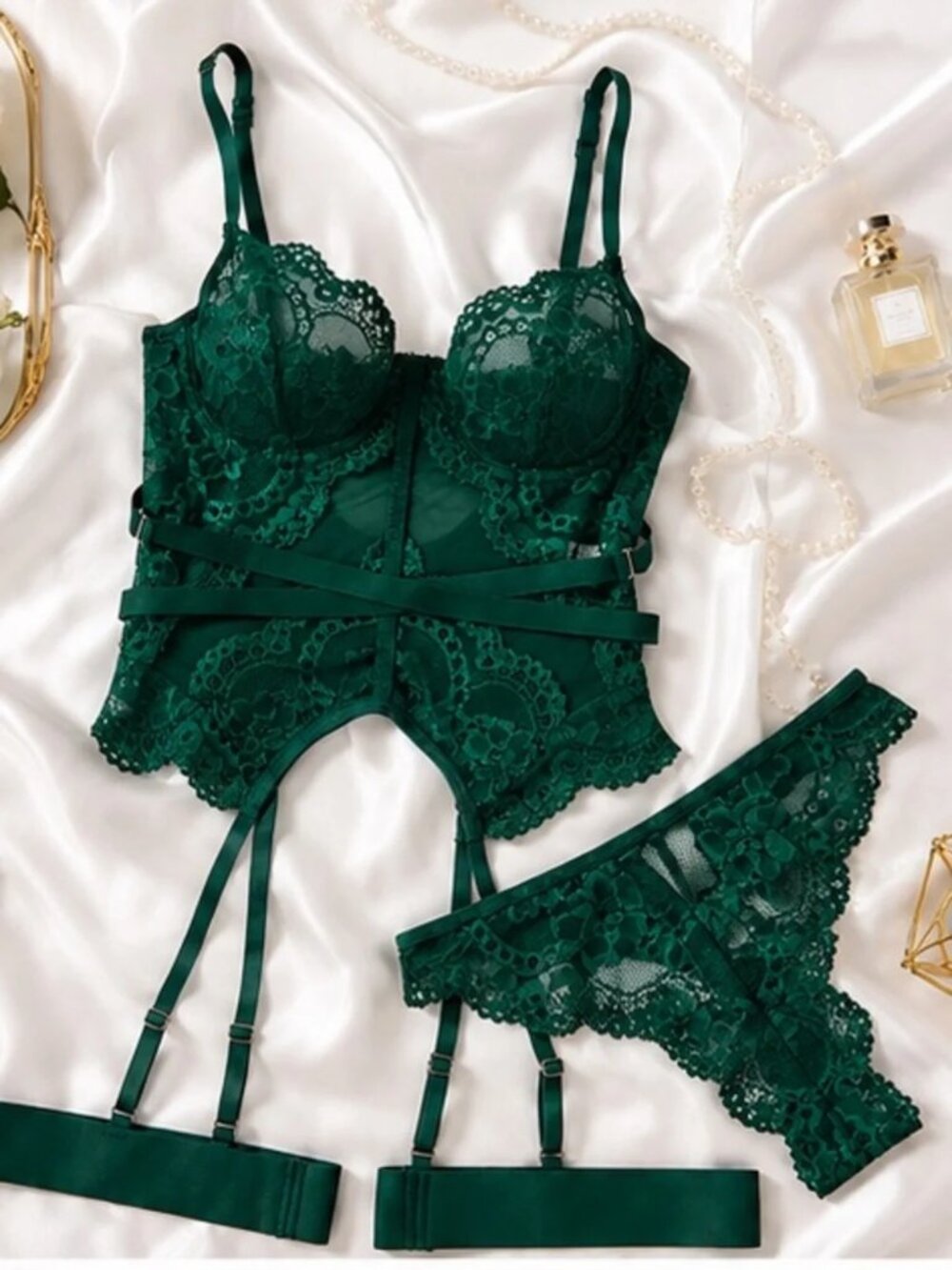 Emerald Green Lace Lingerie Set – New
